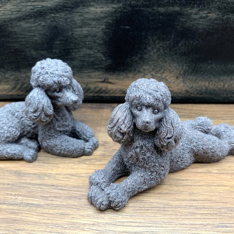 Pudel Pärchen 2er-Set, handgefertigt aus Sand und Harz