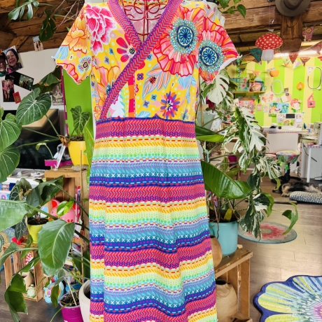 Möpsekleid in Wickeloptik Größe 38-44