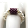 Kugelring (elastisch) in Weiß mit Röhre aus Delica-Beads in Mauve
