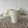 Kaffeebecher To Go Creme mit braunen Specks auf Bestellung