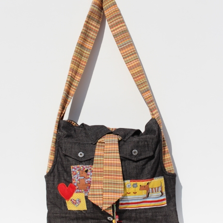 Messenger Bag aus Black Denim, Unikat Umhängetasche Schwarz Bunt