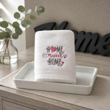 Bestickte Gästehandtücher personalisiert  Home Sweet Home Herz