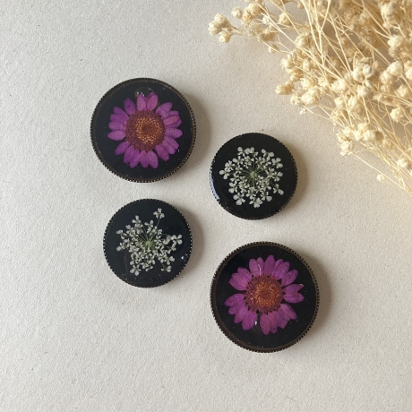 4 dekorative Vintage Magnete mit gepressten Blumen (B-Ware)
