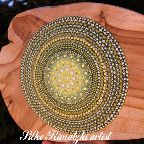 großes Mandala auf Holzscheibe handgemalt Unikat Deko