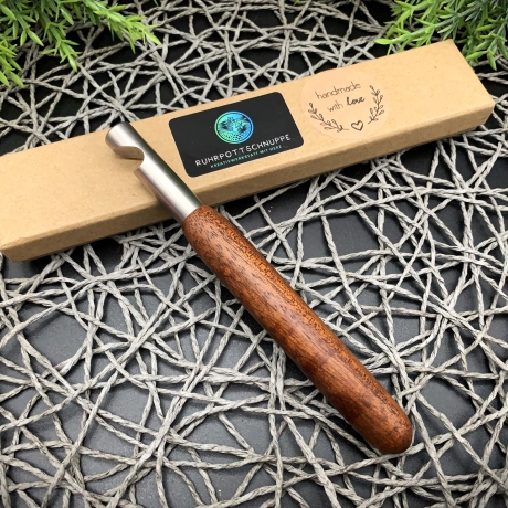 Handgedrechselter Holzflaschenöffner aus Holz & Edelstahl