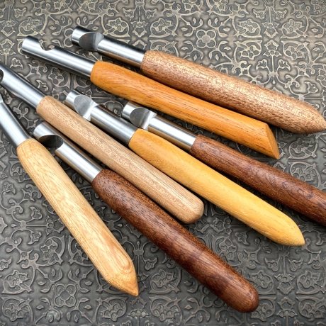 Handgedrechselter Holzflaschenöffner aus Holz & Edelstahl