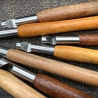 Handgedrechselter Holzflaschenöffner aus Holz & Edelstahl