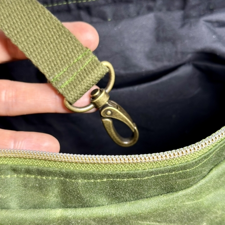Umhängetasche LuniBag oliv