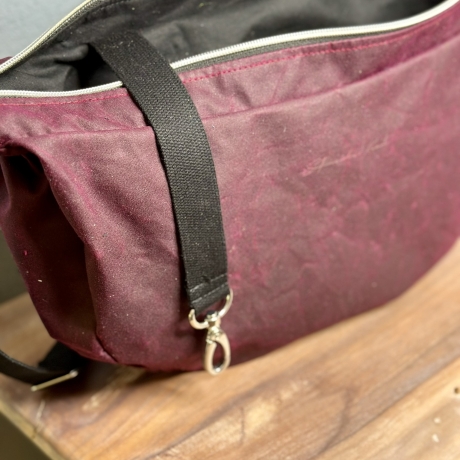 Umhängetasche LuniBag bordeaux