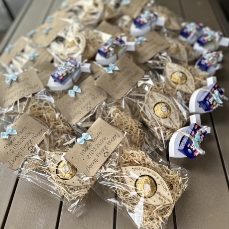 ✨ Fisch zur Taufe – personalisiert & mit Rocher gefüllt ✨