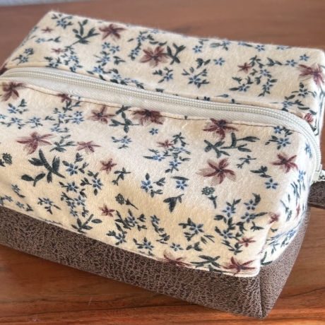 Handgefertigte Kosmetiktasche 20x14x10 cm – Unikat aus dem Allgäu