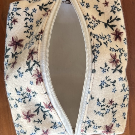 Handgefertigte Kosmetiktasche 20x14x10 cm – Unikat aus dem Allgäu