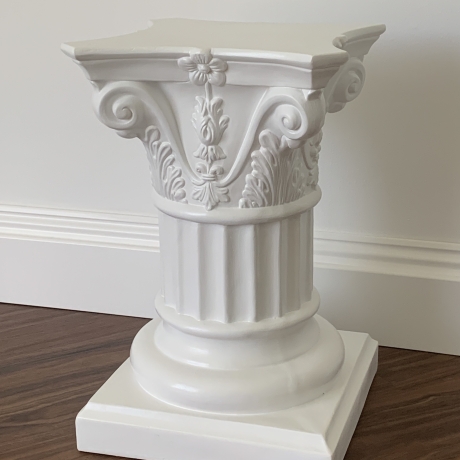 Eine schöne griechische Säule. 54 cm.