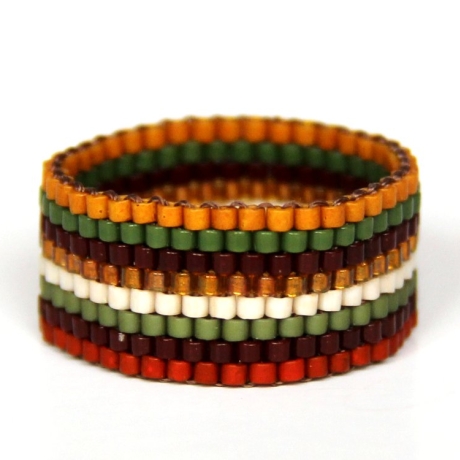 Miyuki-Delica-Glasperlen-Bandring in Oliv- und Braun-Nuancen