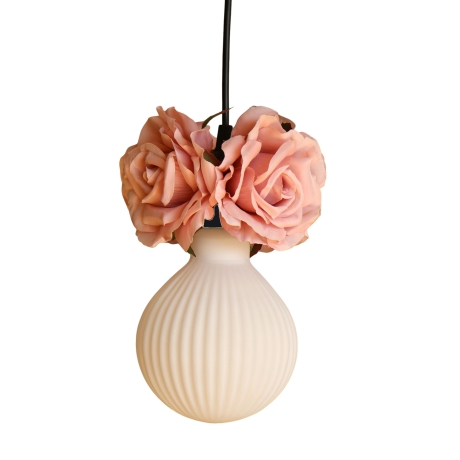 Romantische Lampe mit Blumen & Rosenblüten in Altrosa, Unikat
