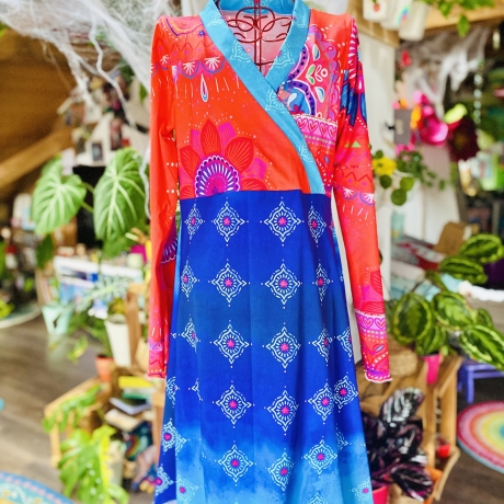 Möpsekleid in Wickeloptik Größe 38-44