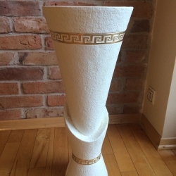 Schöne, dekorative Vase mit griechischem Muster. 65 cm.