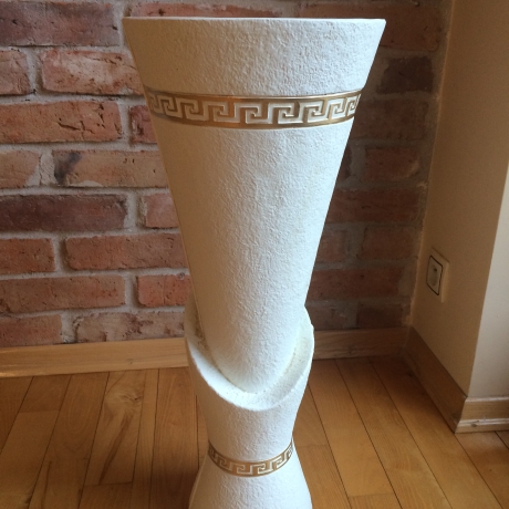 Schöne, dekorative Vase mit griechischem Muster. 65 cm.