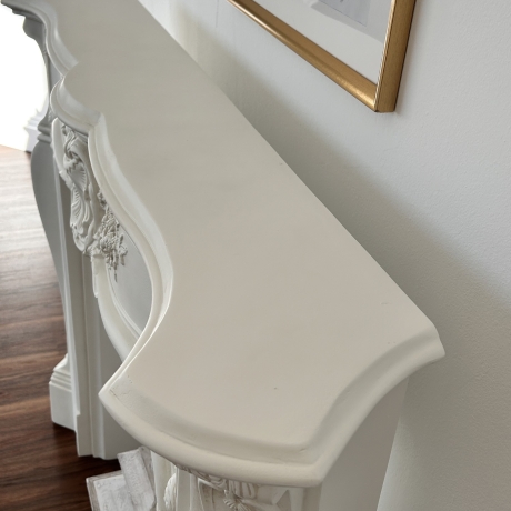 Schöne Konsole, Kaminverkleidung. Wanddekoration. 116 cm.