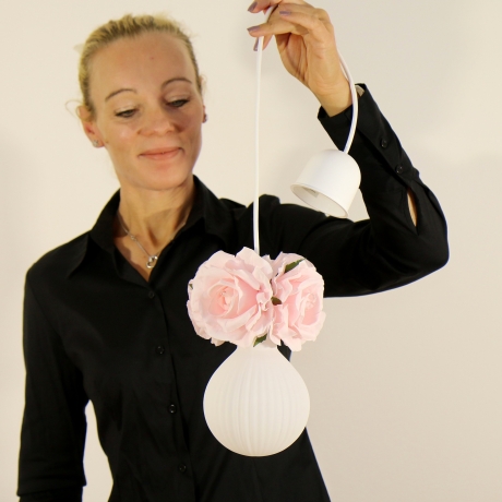 Romantische Lampe mit Rosa Rosenblüten für das Mädchenzimmer