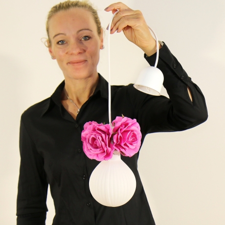 Romantische Lampe mit Blumen & Rosenblüten für das Mädchenzimmer