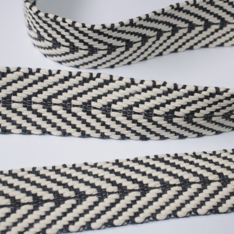 1,8m Gurtband Baumwolle Fischgrät anthrazit natur 40 mm Chevron 
