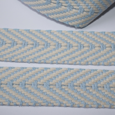 Gurtband Baumwolle Fischgrät hellblau & natur 40 mm Chevron  RE