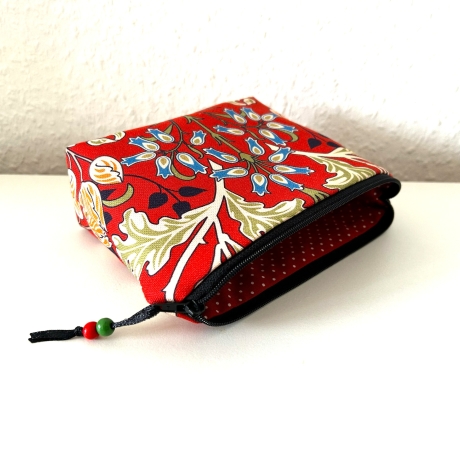 Kosmetiktasche klein dunkelrot schwarz 