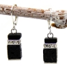 Lava-Edelstahl-Brisuren mit Edelstahl- und Strass-Elementen