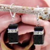Lava-Edelstahl-Brisuren mit Edelstahl- und Strass-Elementen