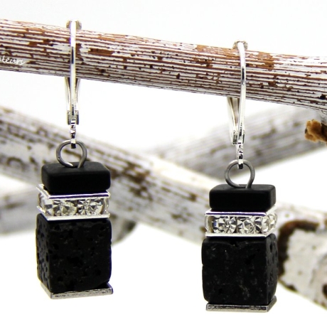 Lava-Edelstahl-Brisuren mit Edelstahl- und Strass-Elementen