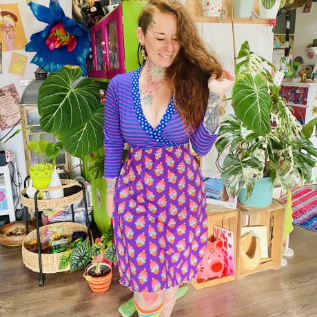Möpsekleid in Wickeloptik Größe 38-44