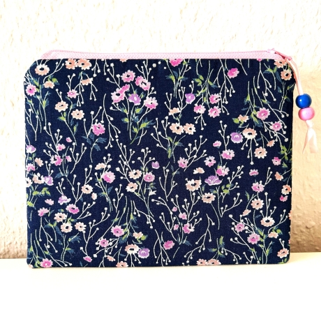 Flaches Schminktäschchen Dunkelblau Rosa Violett Blümchen 18x14cm