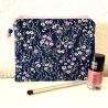 Flaches Schminktäschchen Dunkelblau Rosa Violett Blümchen 18x14cm