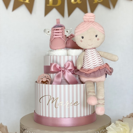 Windelbox Marie mit Püppi und Schühchen - personalisiert