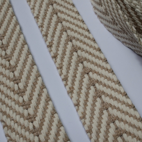 Gurtband Baumwolle Fischgrät sand / natur 40 mm Chevron recycelt