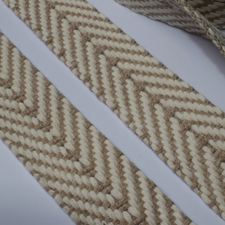 Gurtband Baumwolle Fischgrät sand / natur 40 mm Chevron recycelt