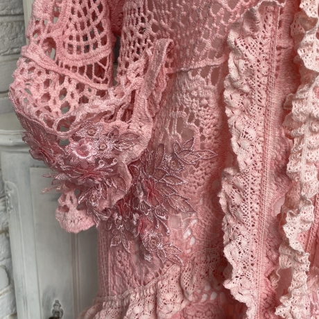 Jacke Strickjacke Bohojacke mit Rüschen und Perlen Taschenwerk