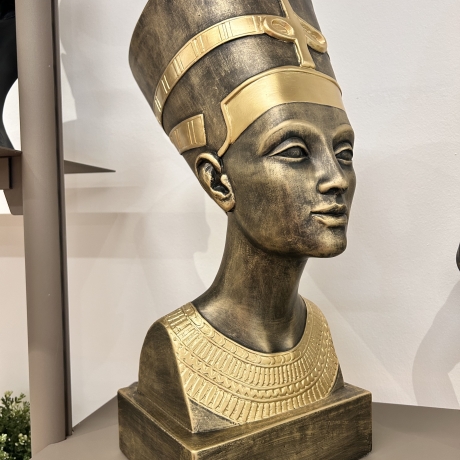 Schöne Büste der ägyptischen Königin - Nofretete 52 cm.