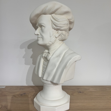 Schöne Büste von Wagner. 44 cm