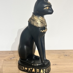 Schöne Figur einer ägyptischen Katze. Bastet 31 cm.