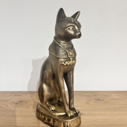 Schöne Figur einer ägyptischen Katze. Bastet 31 cm.