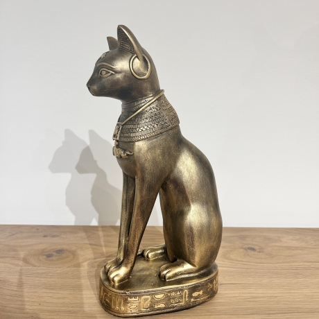 Schöne Figur einer ägyptischen Katze. Bastet 31 cm.