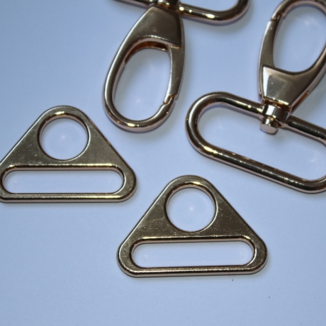 2x Dreieck-Schlaufe 30 mm gold Triangel-Ring