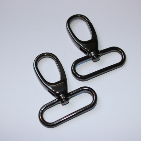 2x Karabinerhaken 40/38 mm schwarz-silber formschön für Taschen
