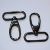 2x Karabinerhaken 40/38 mm schwarz-silber formschön für Taschen