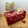Vintage Puppenbett aus Holz rot Puppenbettwäsche Puppenmöbel