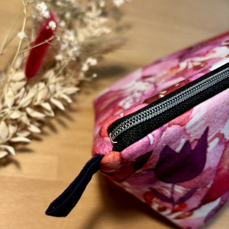 Praktisches Kosmetiktäschchen mit Reißverschluss