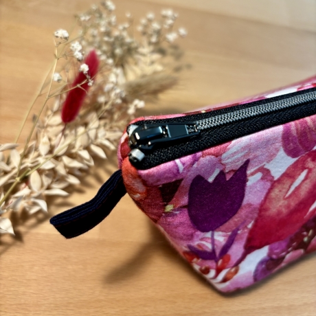 Praktisches Kosmetiktäschchen mit Reißverschluss