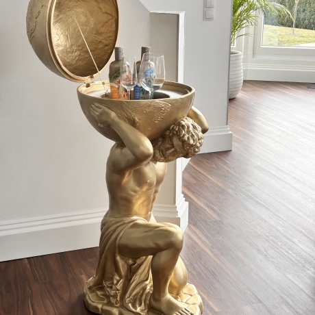 Atlas der Bars mit Kuppel. 109 cm.